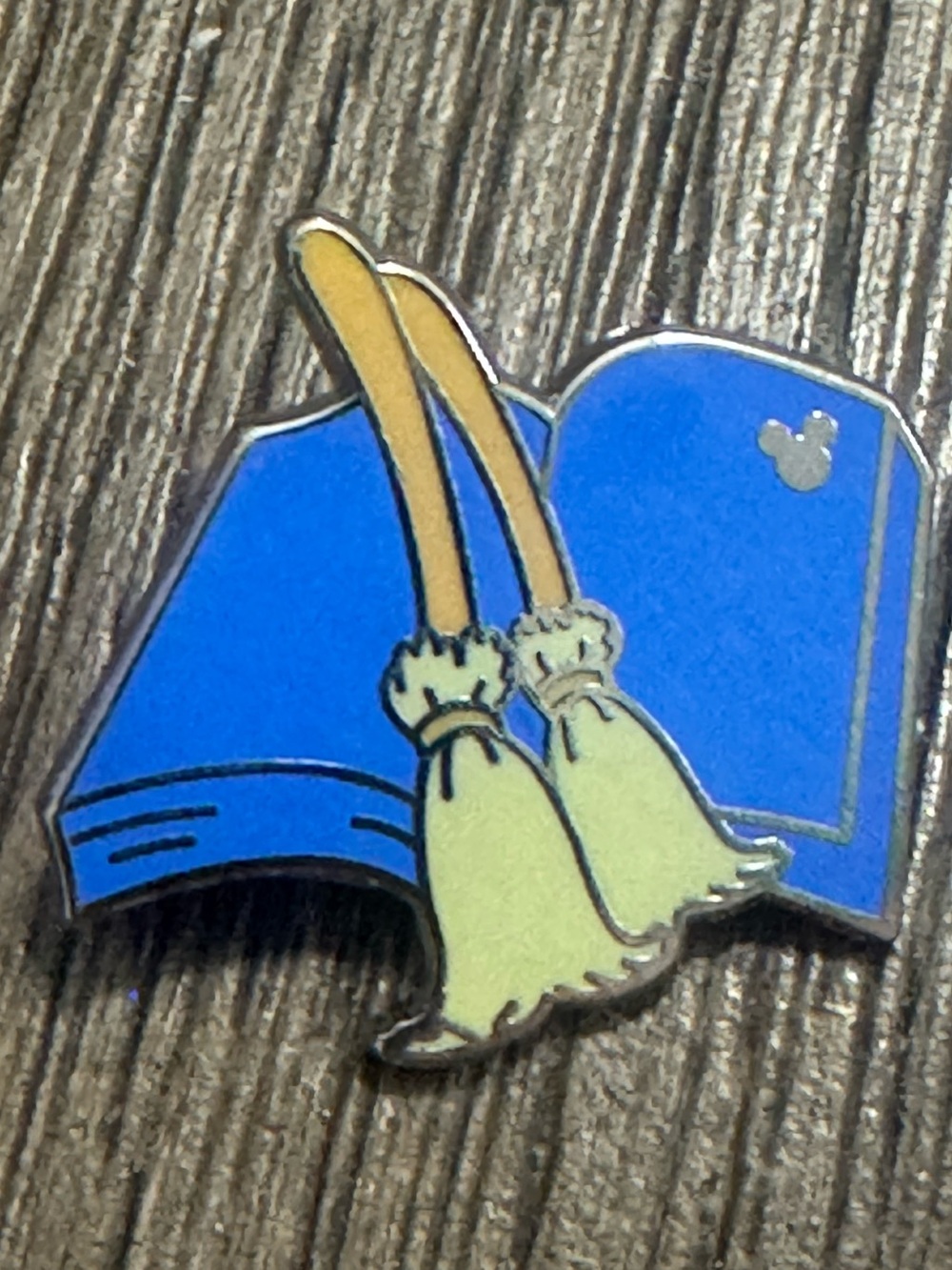 5/$25 2023 Disney Parks Fantasia Sorcerer Brooms Completer Hidden Mickey Pin